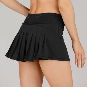 Lululemon Black Pleated Skirt